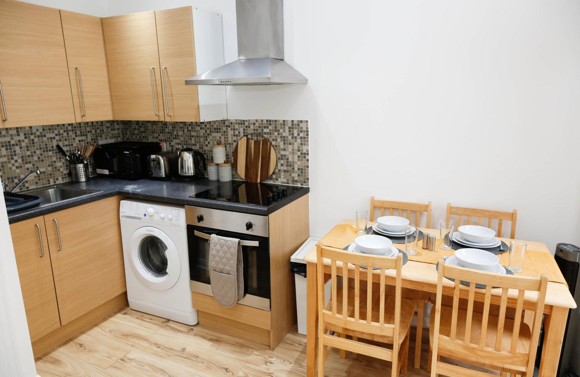 New Luxury Apartments In Central London Next To Shops, Cafes, Bars & Metro المظهر الخارجي الصورة